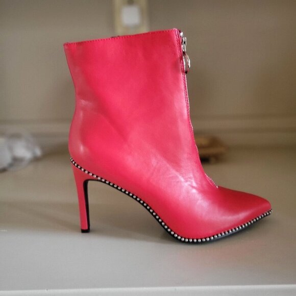Bar III Brigetp Red Ankle Boots With Studded Trim & Zipper Closure-8M - Picture 4 of 10